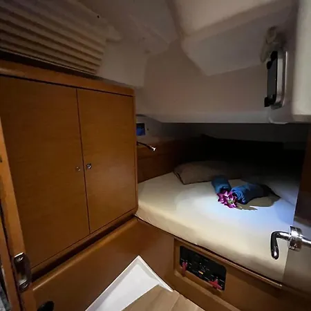 Luxury Sailing * 杜布罗夫尼克