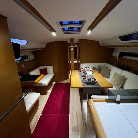 Luxury Sailing *